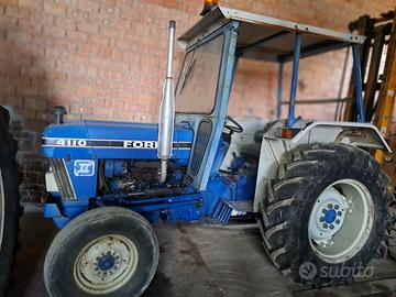 Trattore Ford 4110