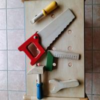 tavolino attrezzi in legno 