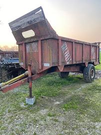 Trattore spandi letame omologato