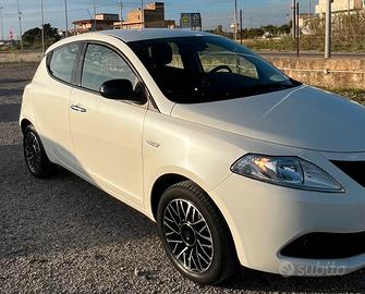 LANCIA YPSILON GOLD 1.2 FIRE 4 CILINDRI BENZ