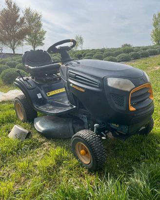 McCulloch M115‑77T –trattorino tagliaerba mulching