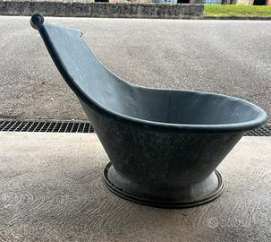 Vecchia vasca da bagno