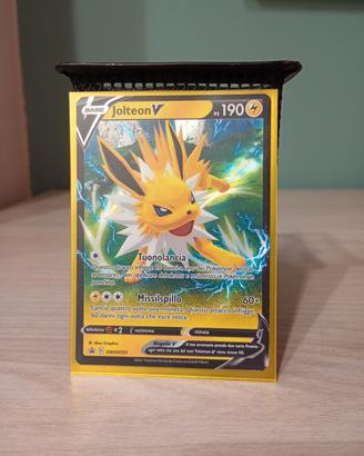 Carta Pokémon Jolteon V