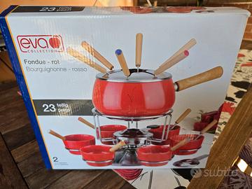 Foundute 23 pezzi Smalto Rosso lucido.