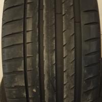 Gomme estive 255/45 r19