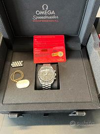 Omega Speedmaster Moonwatch doppio zaffiro