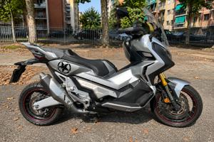 Honda X-ADV 750 - Seconda serie Molti Lavori Fatti