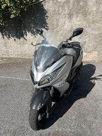 Kawasaki J300 - Usato/Incidentato