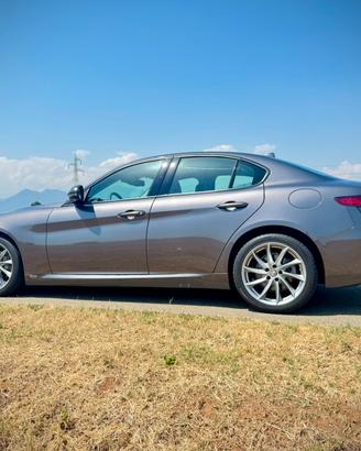 Alfa Romeo Giulia 2.2 diesel Exclusive AT8