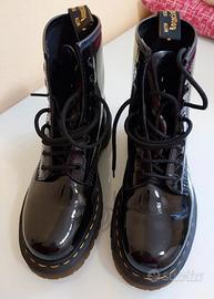 Dr Martens vernice