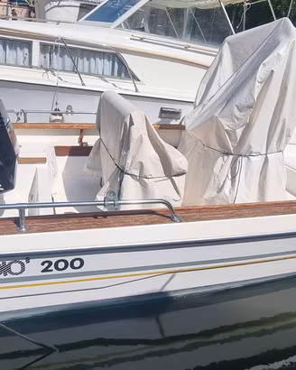 barca gio mare 200 con diritto d'ormeggio 