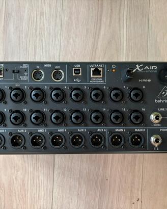 Behringer X AIR XR18