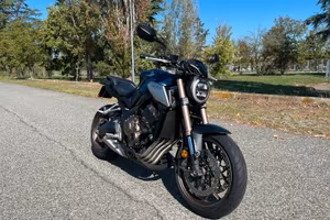 Honda cb 650 r