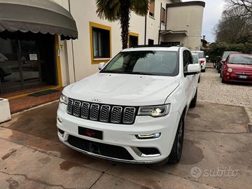 Jeep Grand Cherokee SUMMIT 3.0 Diesel V6 250cv