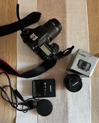 Canon EOS 7D + 2 obiettivi 50 mm f/1.8 + 18-55 mm