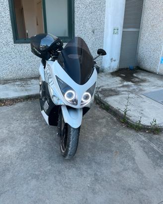 T-Max whitemax 2010 super accessoriato