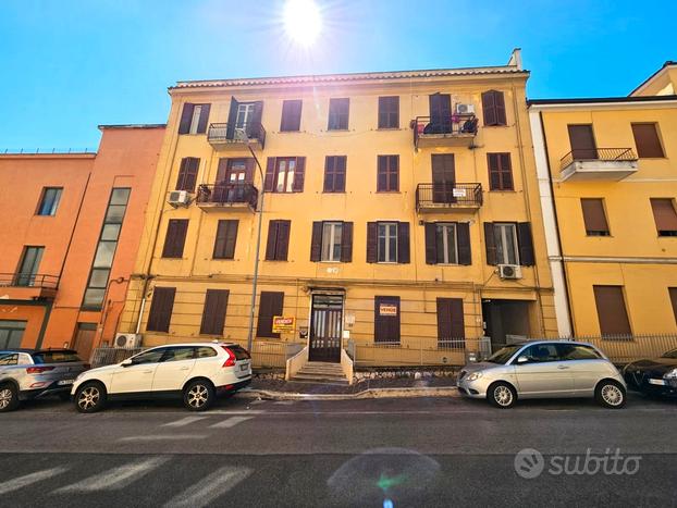 Appartamento luminoso Viale Napoli