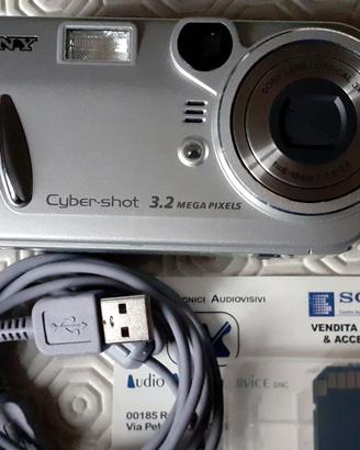SONY DSC-P72