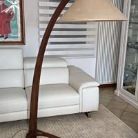 Lampada in legno