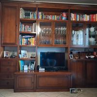 mobile in noce massiccio pi tavolo e 4 sedie