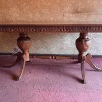 Tavolo antico in noce