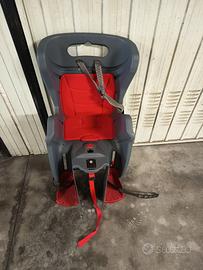 Seggiolino posteriore bambini max22 kg portapacchi