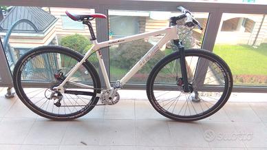 MDE Slider SS 29" allestita city e ciclocross.