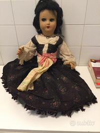 Bambola vintage da collezione