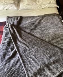 Coperta matrimoniale in pile, color grigio