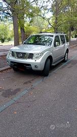 Nissan pathfinder r51