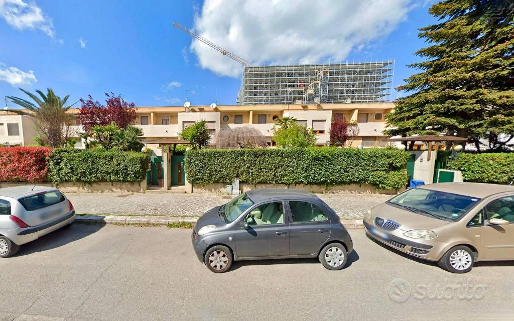 Villetta a schiera di 240 m² con più di 5 locali a