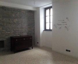 Ambulatorio piano terra in centro