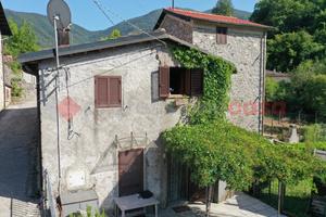 Terratetto Vagli Sotto [UG528DVVRG]