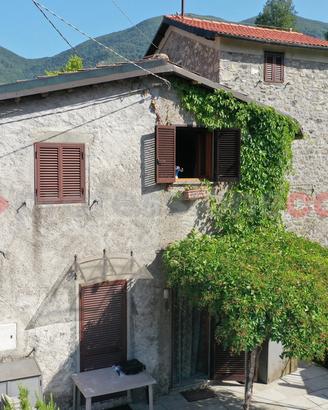 Terratetto Vagli Sotto [UG528DVVRG]