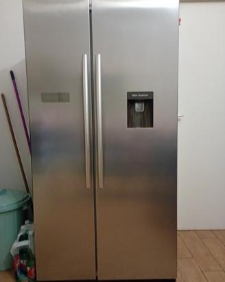 frigorifero Hisense con water dispenser 