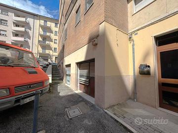 Via Di Vittorio- Locale C/3 di 59mq fronte strada