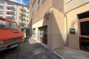 Via Di Vittorio- Locale C/3 di 59mq fronte strada