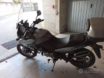V - STROM 650