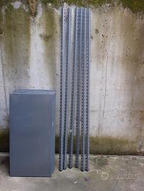 scaffale in ferro