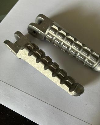 Coppia Pedane Ducati dx e sx perfette
