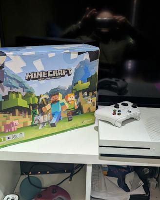 Xbox One 500GB pronta all’uso – joystick+scatola