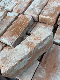 Mattoni antichi fatti a mano
