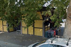 2 negozi chiosco in sell o in let a Modena