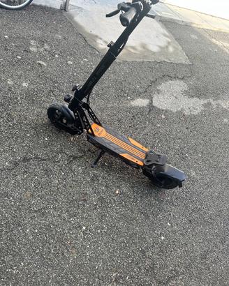 Monopattino elettrico RUITOO T2 MAX