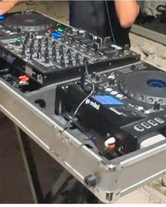 consolle dj completa pronta all'uso