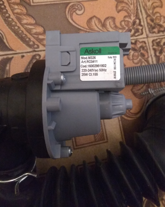 Pompa di scarico per Lavatrice Indesit EWC 91083