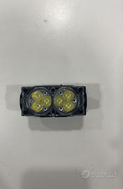 Lampada frontale a LED ricaricabile tramite USB