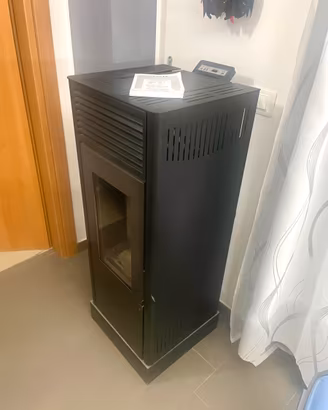 Stufa Pellet Invicta Nuova Nola 10 - 9,5 kW -
