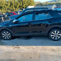 KIA STONIC 2021 Ibrido benzina/elettrico solo per 