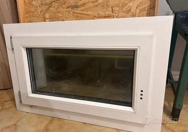 Finestra PVC bianca 100 x 65 cm – vetrocamera